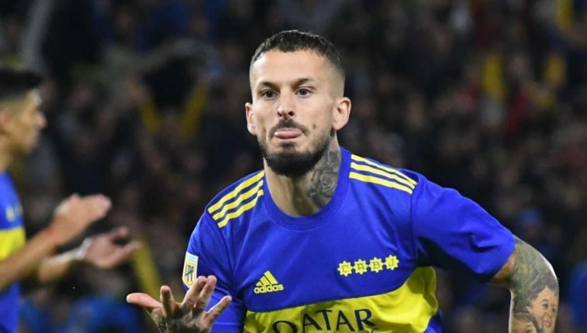Benedetto comemora gol pelo boca juniors argentino negociou com o flamengo