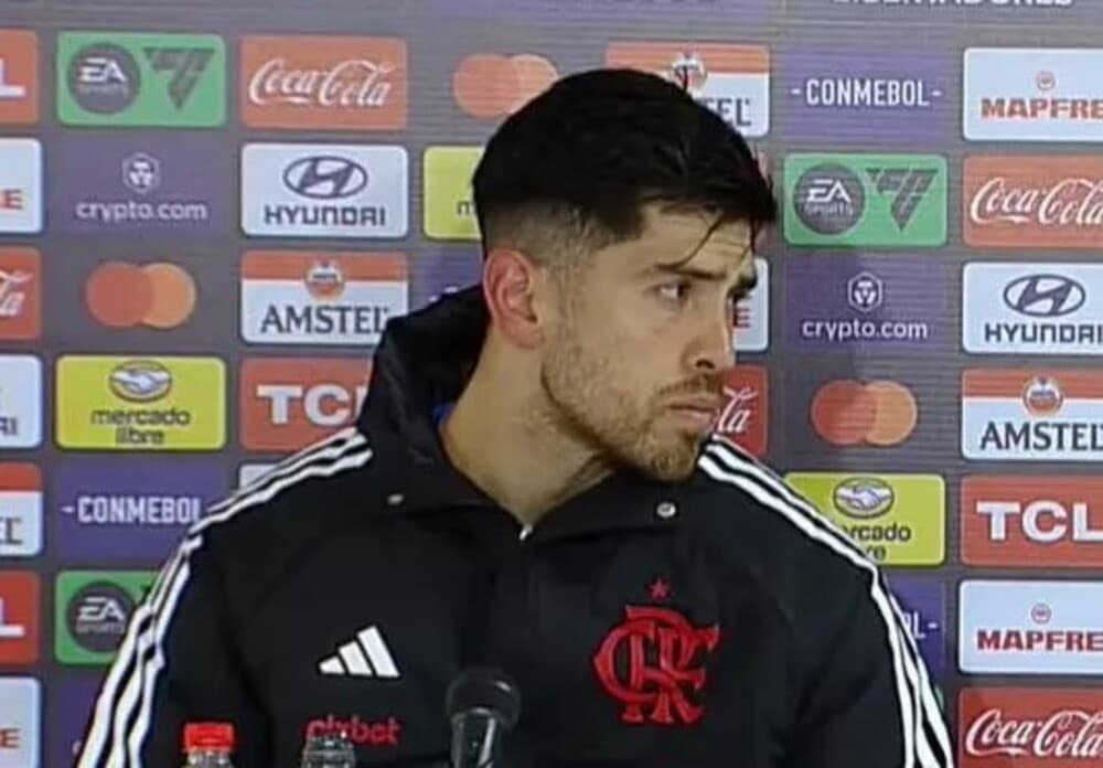 Rossi em coletiva de imprensa após jogo do Flamengo; goleiro falou sobre Brasileirão e Copa do Brasil após saída da Libertadores