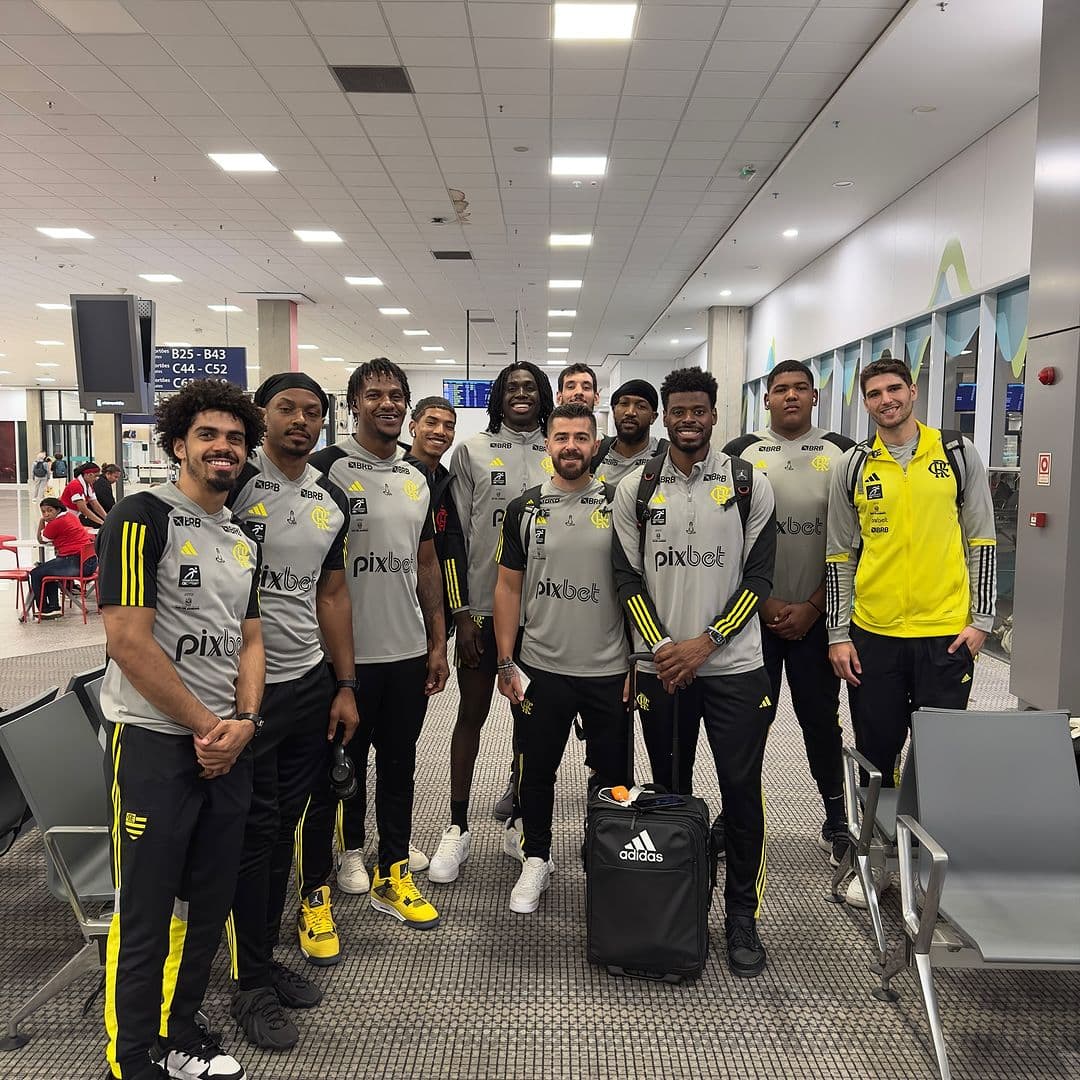 Basquete do Flamengo partindo para Espanha
