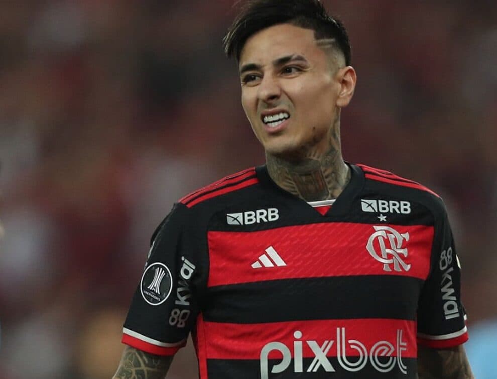 erick pulgar com cara de lamento em jogo do Flamengo