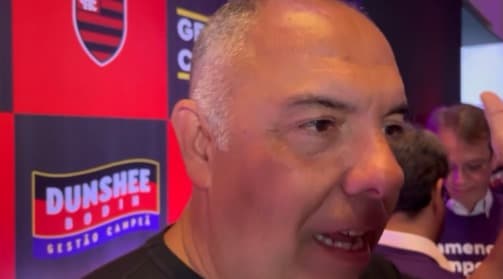 Marcos Braz, dirigente do Flamengo, concedendo entrevista.