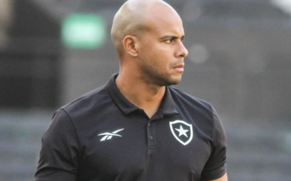 leonardo ramos deve deixar botafogo e ir para o flamengo