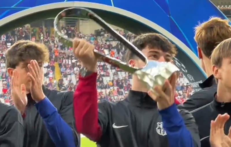 jogadores do barcelona sub-20 que irão enfrentar o flamengo