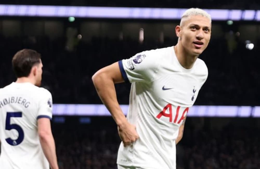 richarlison do tottenham estaria sendo avaliado pelo flamengo