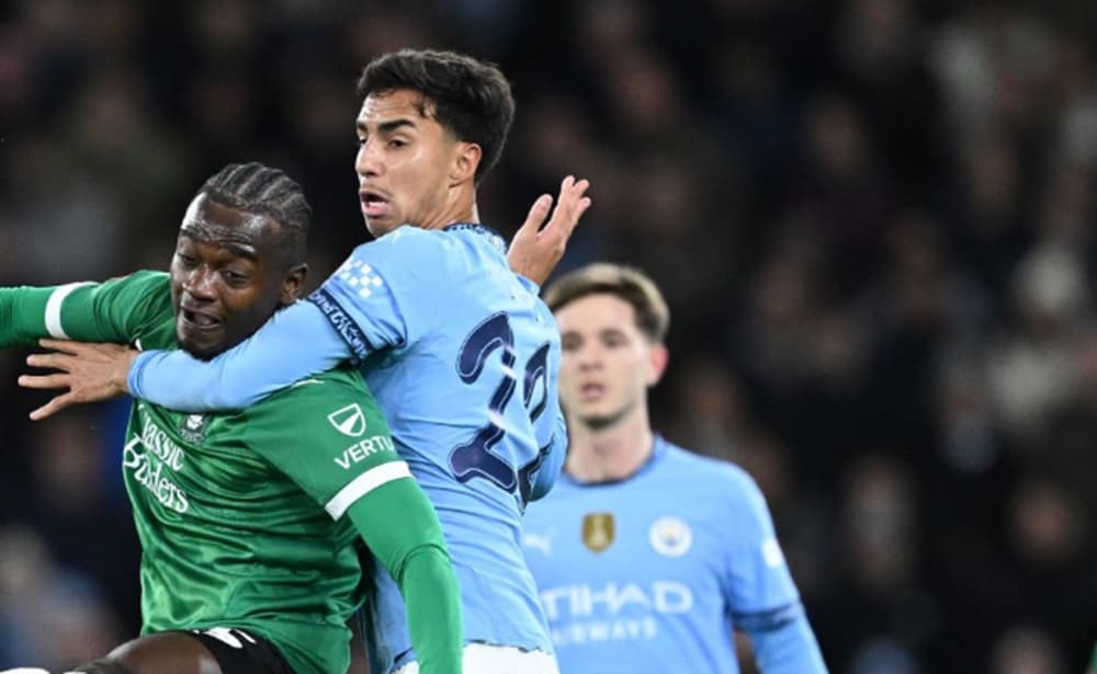 vitor reis ex-palmeiras no manchester city especulado no flamengo