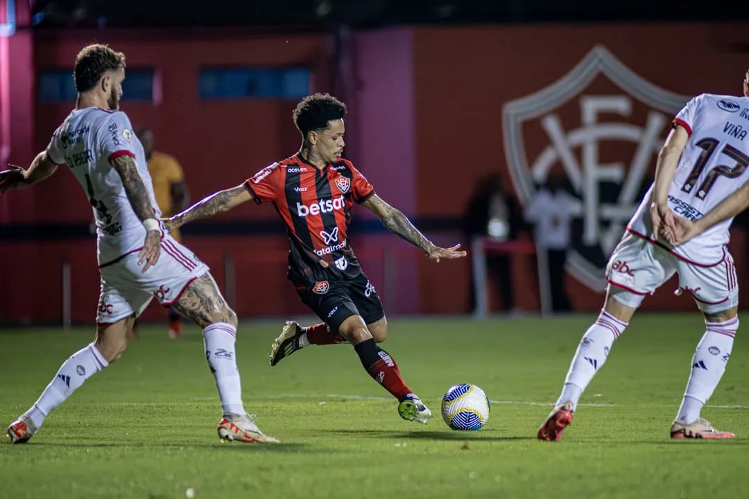 Flamengo em campo contra o Vitória pelo Brasileirão 2024