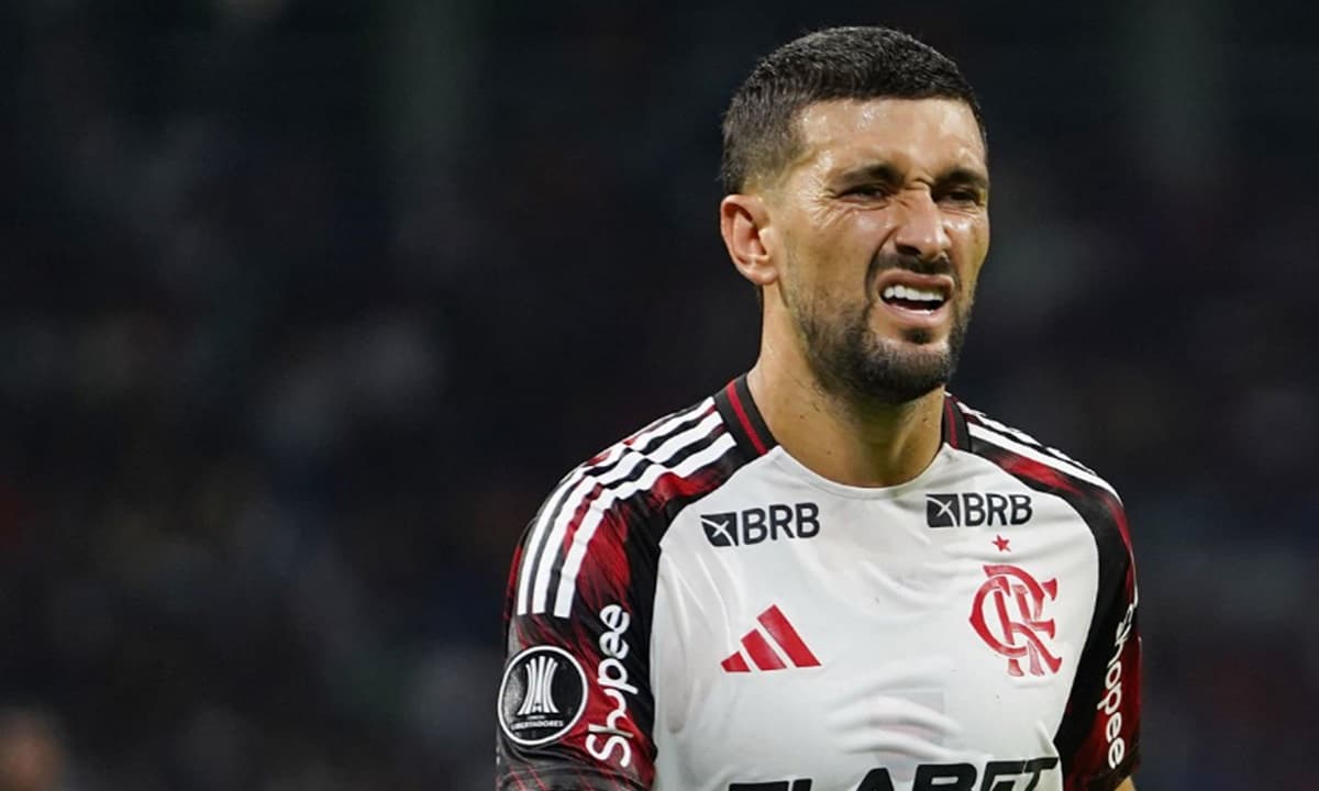 arrascaeta em jogo do flamengo contra central córdoba