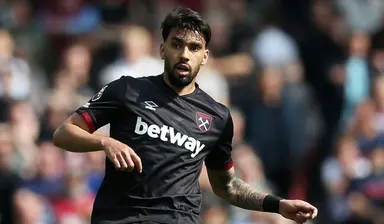 lucas paquetá em jogo do west ham