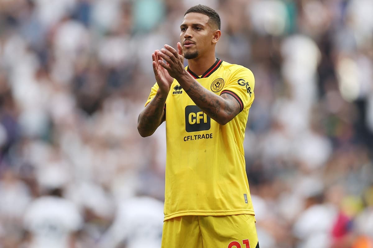 Vinição aplaude time do Sheffield United