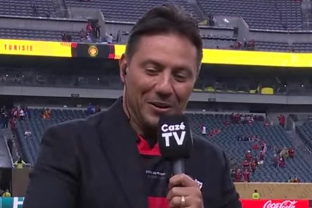 diego alves em jogo do flamengo pela caze tv na copa do mundo de clubes