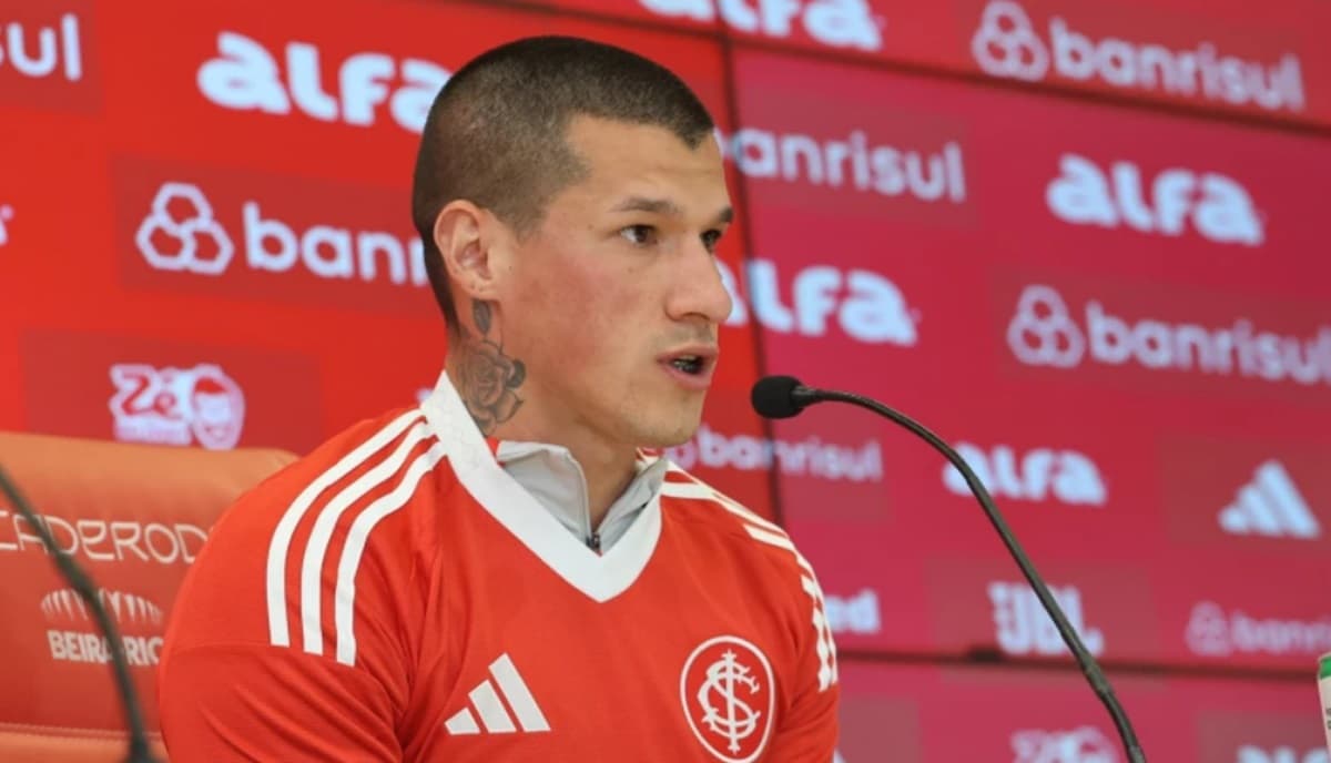 alan benítez projeta duelo contra o flamengo pelo internacional