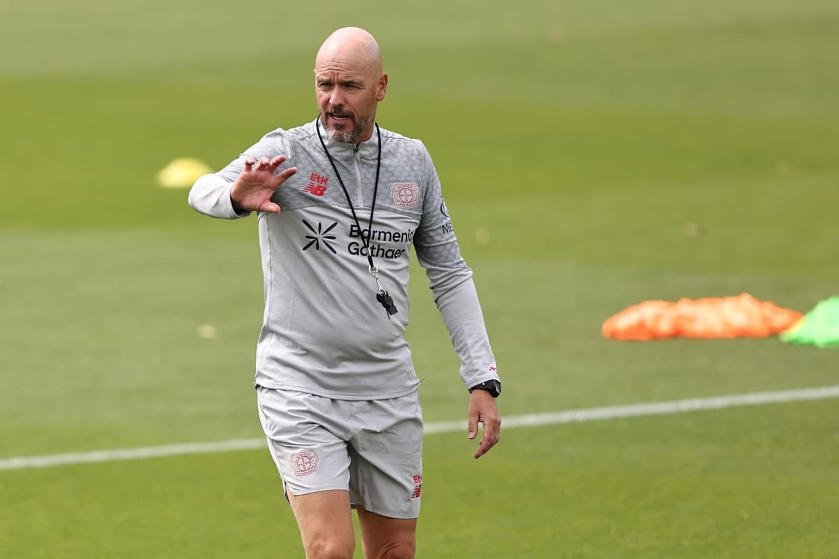 Ten Hag comanda treinamento do Bayer Leverkusen