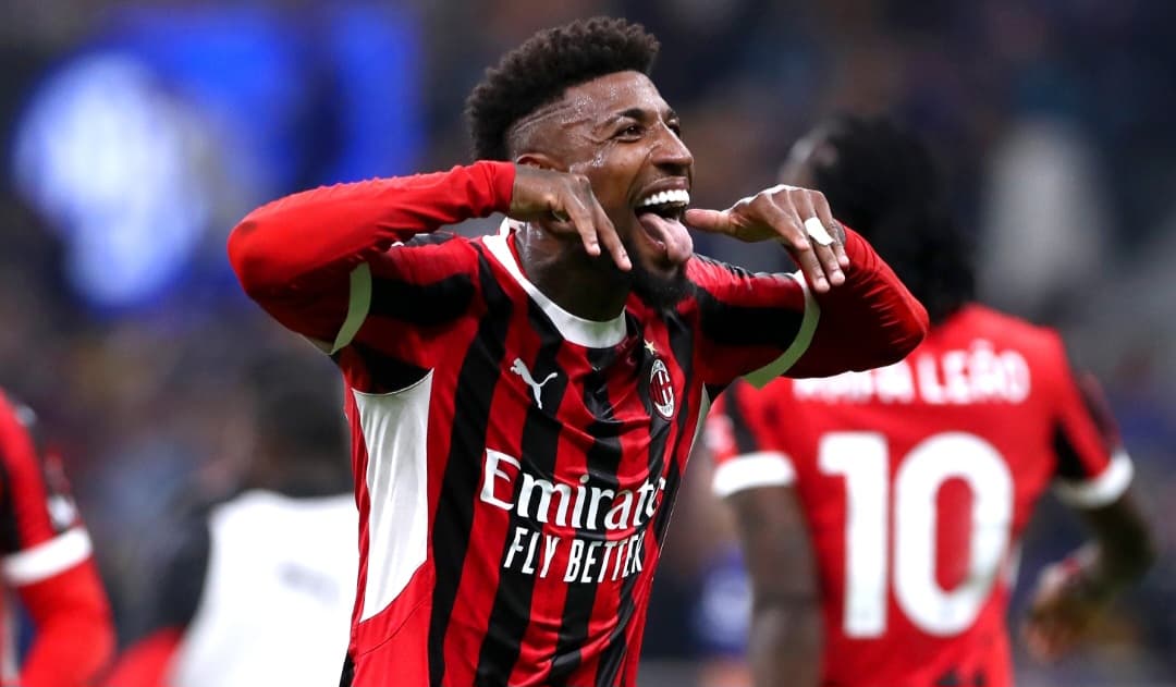 Emerson Royal comemora gol pelo Milan