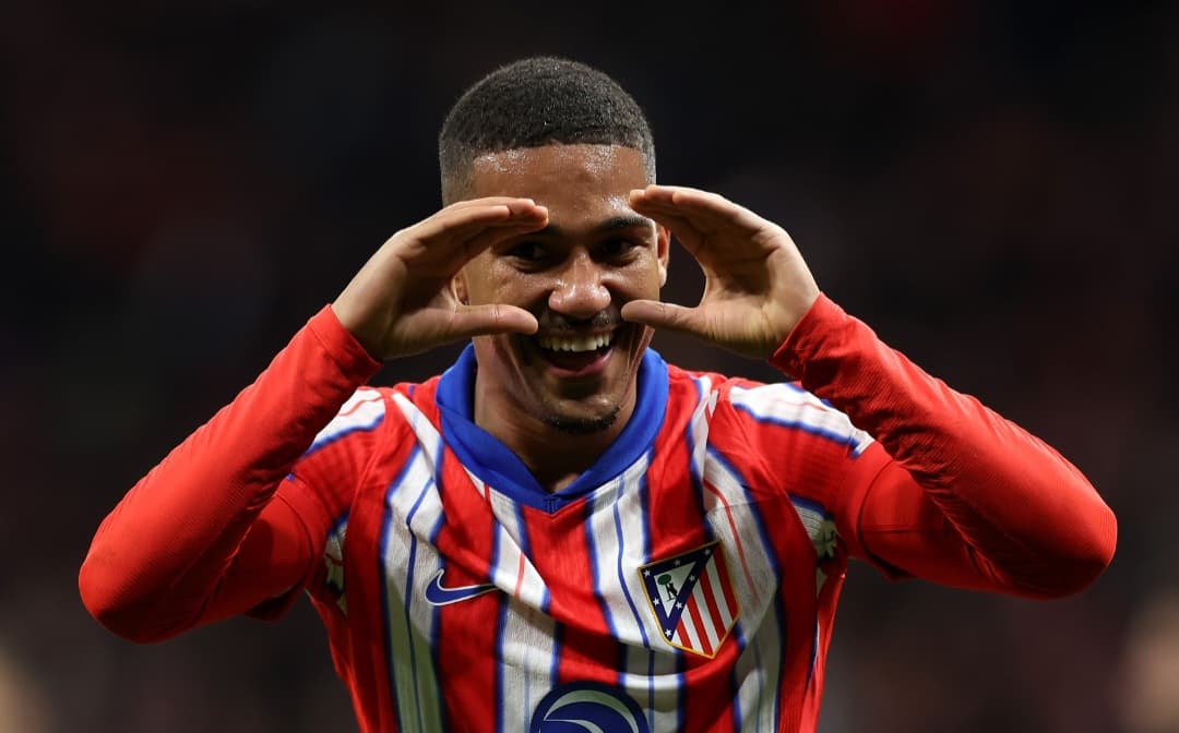 Samuel Lino sorri após gol pelo Atlético de Madrid