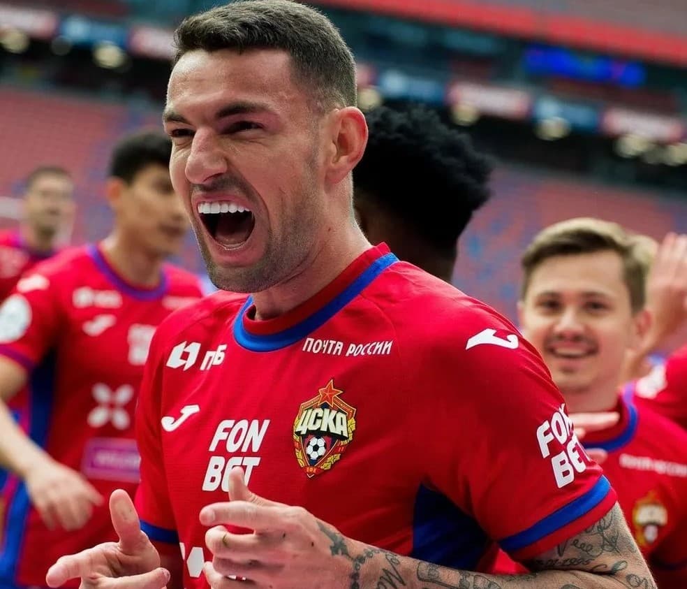 Wyllian Rocha comemora título pelo CSKA