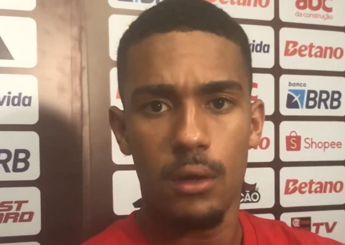 samuel lino fala de ausência de jorginho em jogo do flamengo