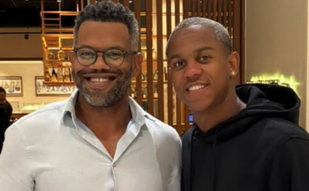 wallace yan contrata psicólogo para ajudar no flamengo