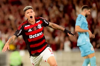 Carrascal comemora seu gol diante do Santos