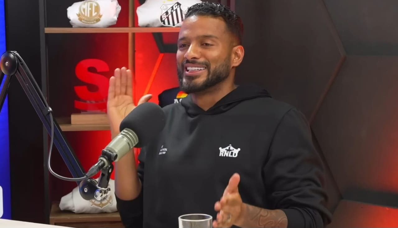 Reinaldo faz sua comemoração e ri ao lembrar dia que Gabigol imitou após marcar sobre o São Paulo