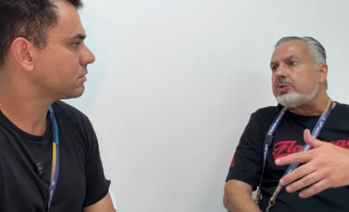 Boto, diretor de futebol do Flamengo, fala sobre contratações