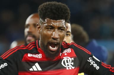 Emerson Royal comemora classificação do Flamengo na Libertadores