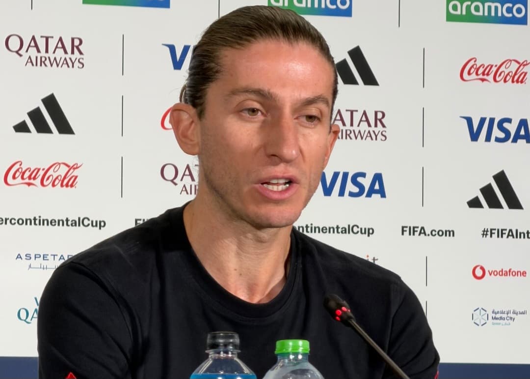 Filipe Luís em coletiva pelo Flamengo