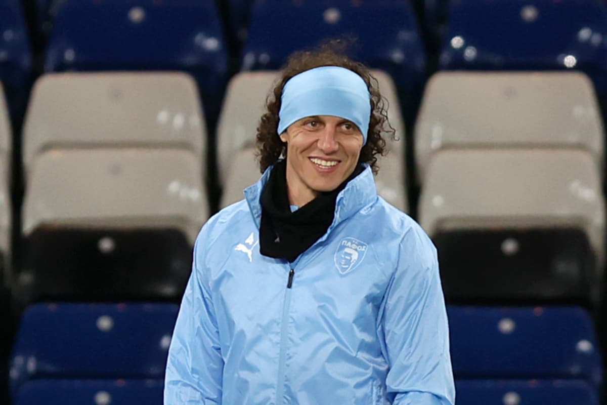 David Luiz durante aquecimento pelo Pafos
