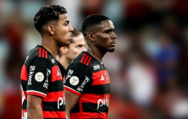 Fabiano, ex-Flamengo, ao lado de Evertton Araújo