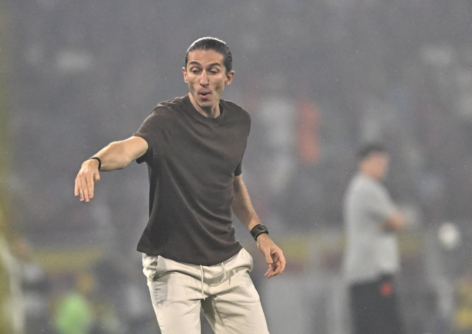 Filipe Luís e seu novo look