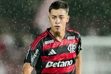 Johnny saiu machucado do jogo entre Flamengo e Bangu e, conforme Bruno Pivetti, pode até passar por cirurgia