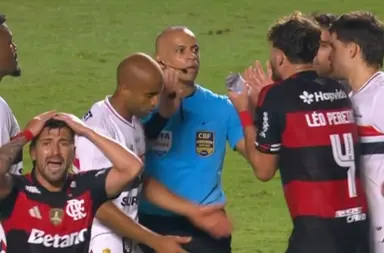 Wilton justifica pênalti não marcado a Léo Pereira, enquanto Arrascaeta se desespera