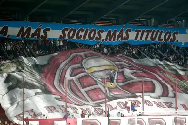 Torcida do Lanús no Ciudad de Lanús