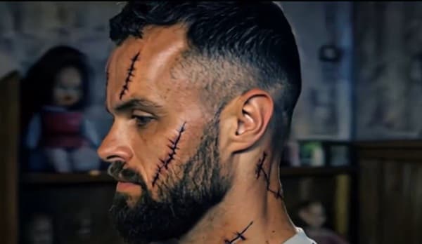 Michael foi apresentado com vídeo bizarro e inspirado em Chucky no Al-Ula