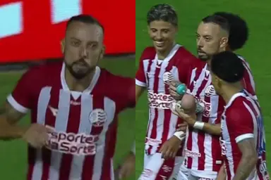Paulo Sérgio comemorando gol pelo Náutico