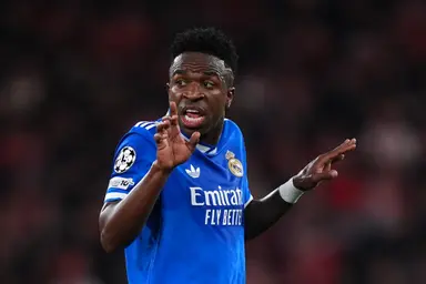 Vini Jr durante protocolo de racismo em Benfica x Real Madrid