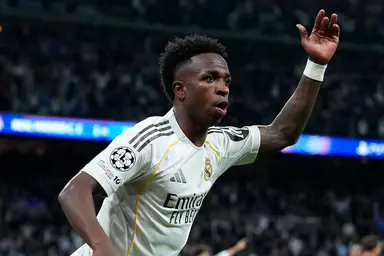 Vini Jr comemorando gol pelo Real Madrid contra o Benfica