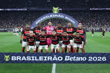 Flamengo perfilado antes de jogo contra Corinthians em Itaquera
