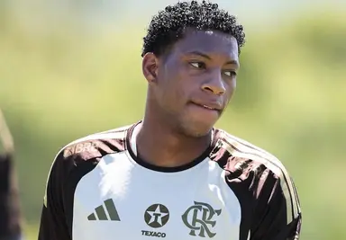 Plata durante treino do Flamengo